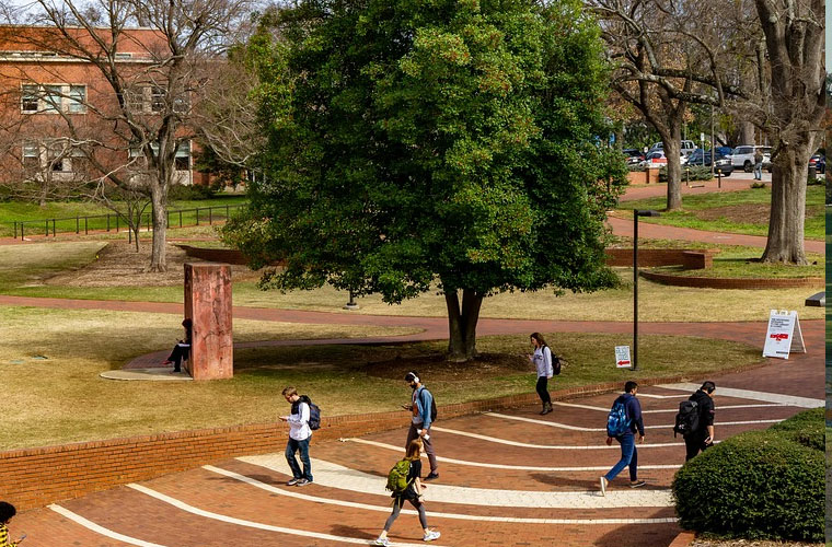 金沙县中等职业学校各专业收费标准 金沙县中等职业学校各专业收费标准